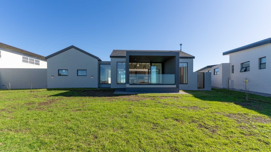 4 Bedroom Property for Sale in Oubaai Western Cape